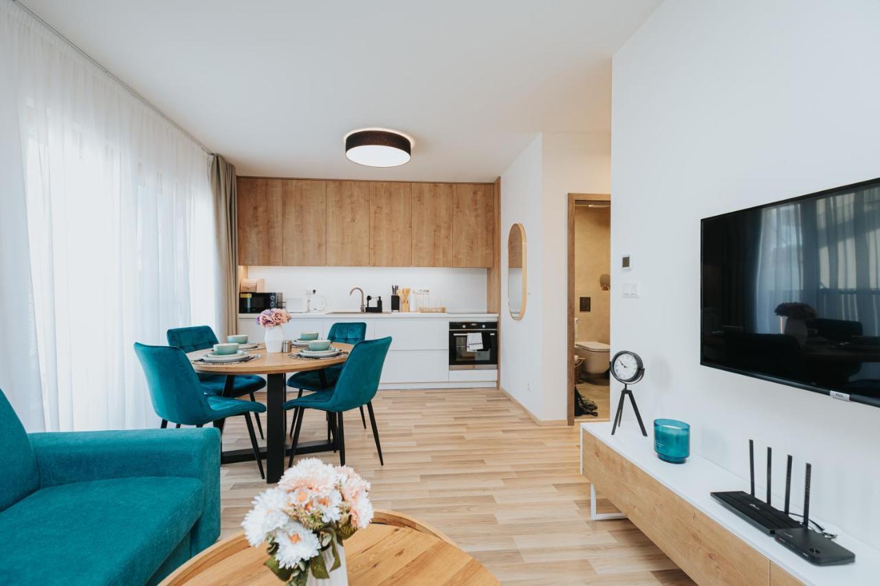 Apartman Hillside X34, Kubinska Hola โดลนีคูบีน ภายนอก รูปภาพ